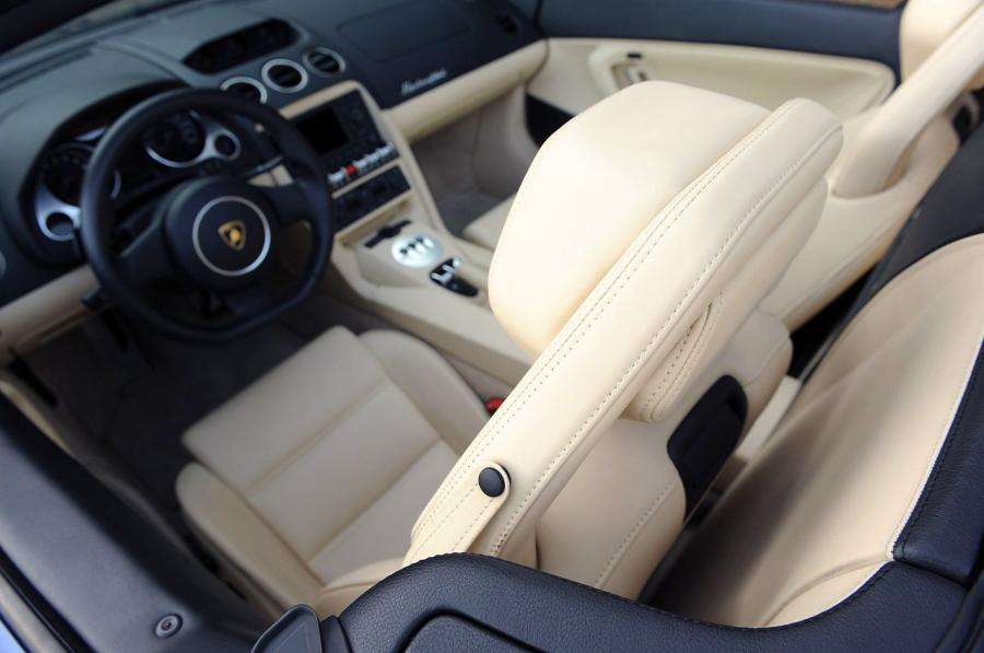  Lamborghini Gallardo LP550-2 Spyder 2011 года  (фото 29 из 78)